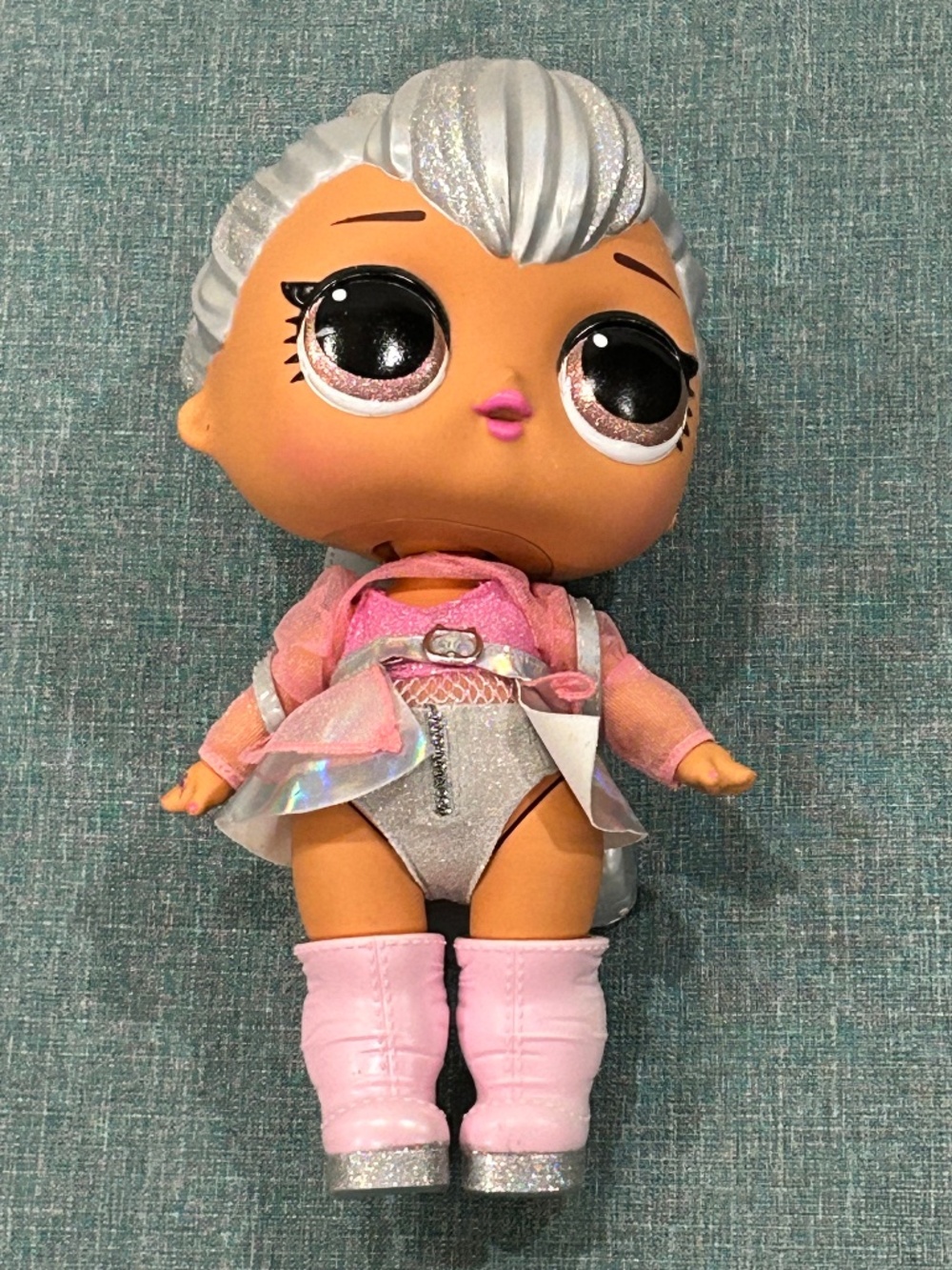 MGA L.O.L. Surprise! Fashion Doll Kitty Queen 11” Silver Hair Outfit Shoes 2021